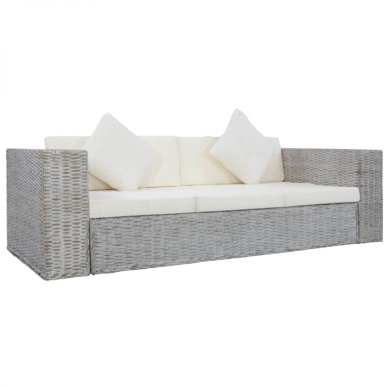 Trivietė sofa su pagalvėlėmis
