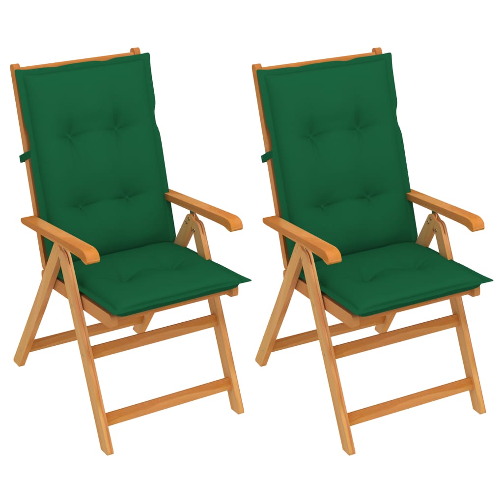 Sodo kėdės su žaliomis pagalvėlėmis